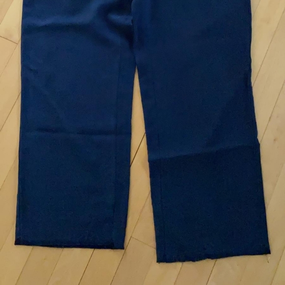 Never worn LOFT navy linen pants - Picture 4 of 7